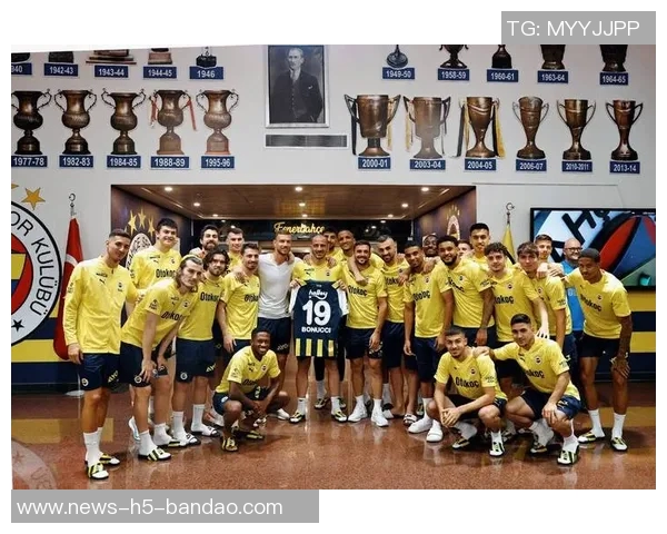 国米与费内巴切谈判租借买断但弗拉泰西倾向加盟尤文