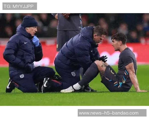 斯通斯因伤病考虑退役但仍是英格兰后防不可或缺的基石