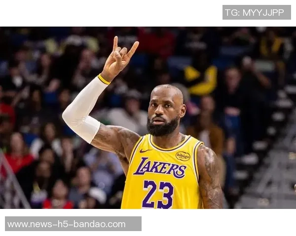 詹姆斯湖人生涯表现低迷第四节才拿到第10分令人失望